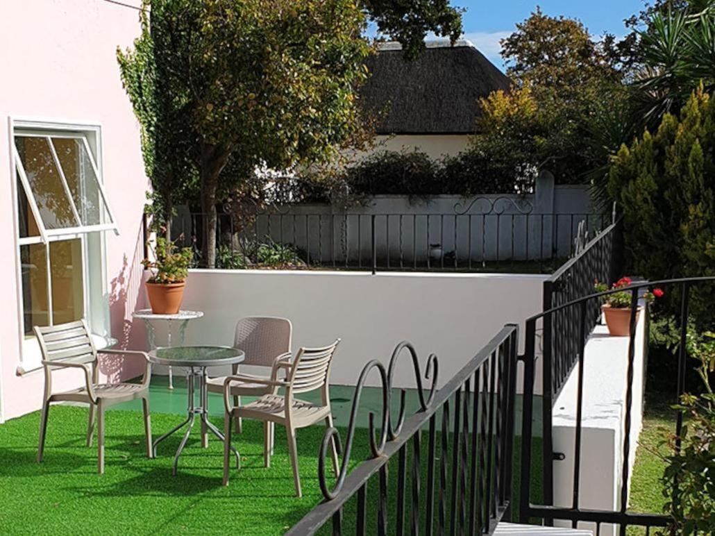 פרנצ'הוק Auberge La Dauphine Guest House מראה חיצוני תמונה